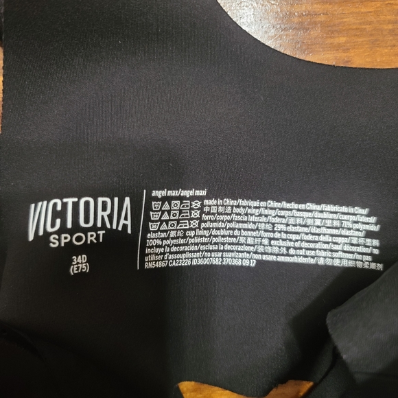 Victoria's Secret Sports Bra - Picture 6 of 8